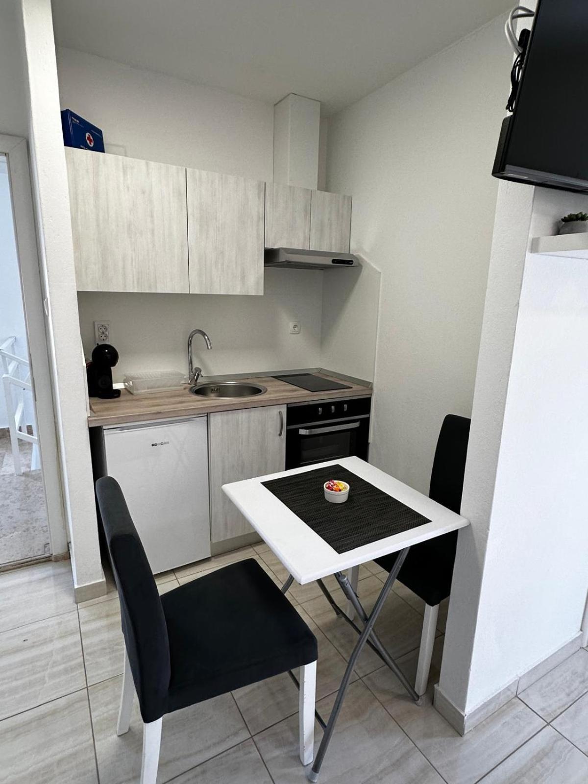 Apartmani Kristijan 크리크베니카 외부 사진